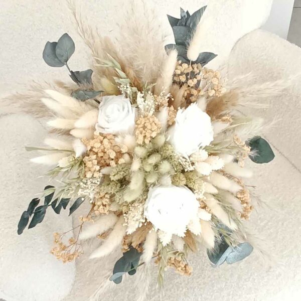 bouquet de fleurs séchées pour mariage eucalyptus