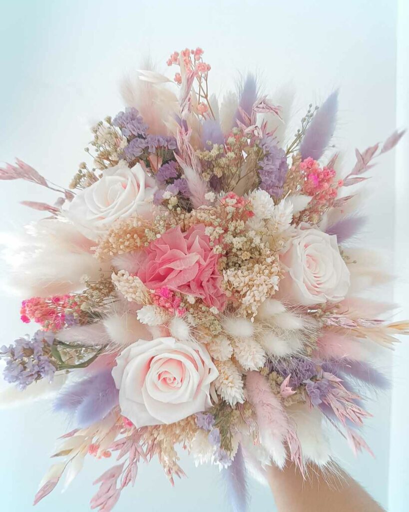 bouquet de fleurs séchées mariage doux et poétique