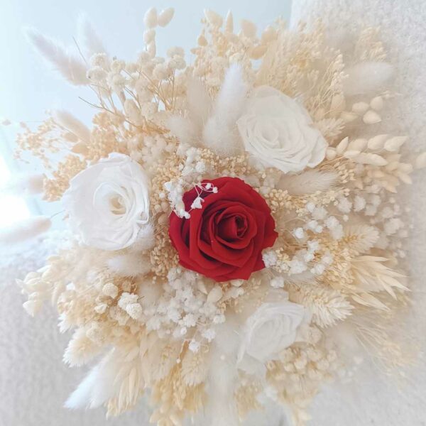 bouquet de mariée blanc et rouge