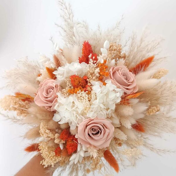 bouquet de fleurs séchées avec rose beige rosé et terracotta