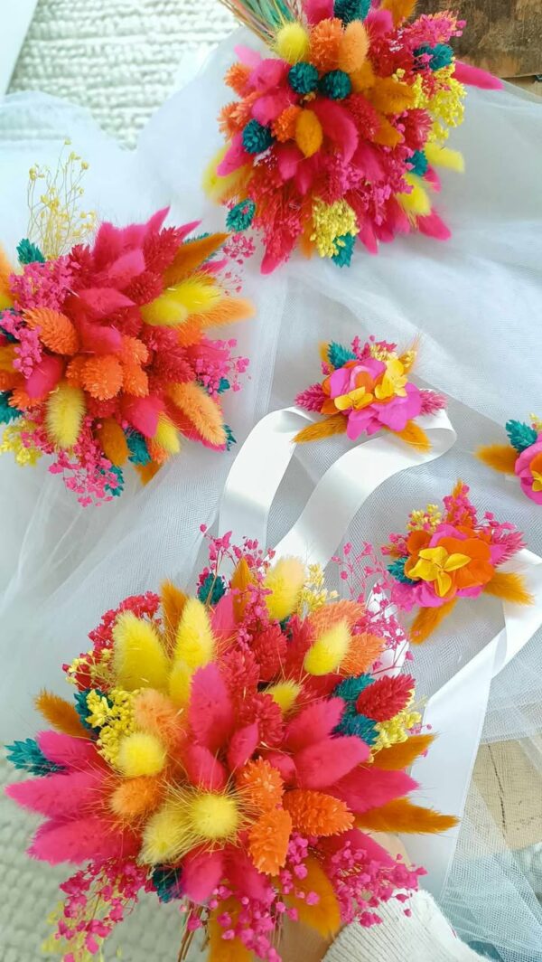 Mini bouquet en fleurs séchées pour enfant et demoiselle d'honneur coloré – Image 2
