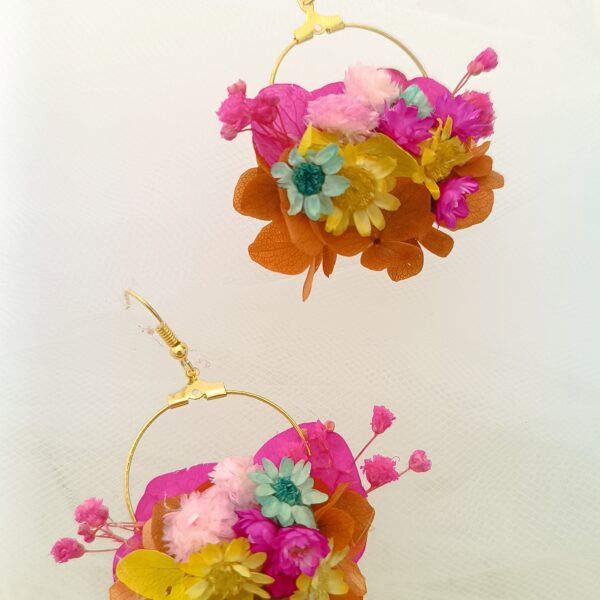 boucles d'oreilles en fleurs séchées