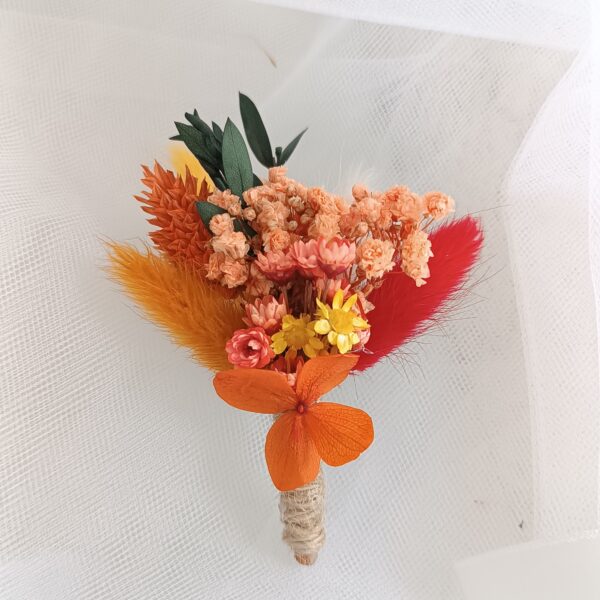 boutonnière en fleur séchée pour mariage homme et enfant