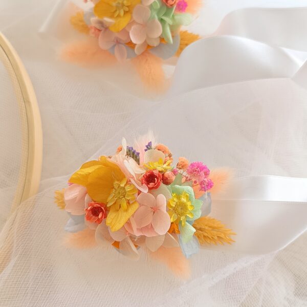 bracelet en fleurs séchées pour mariage et demoiselle d'honneur et mariée et enfant.