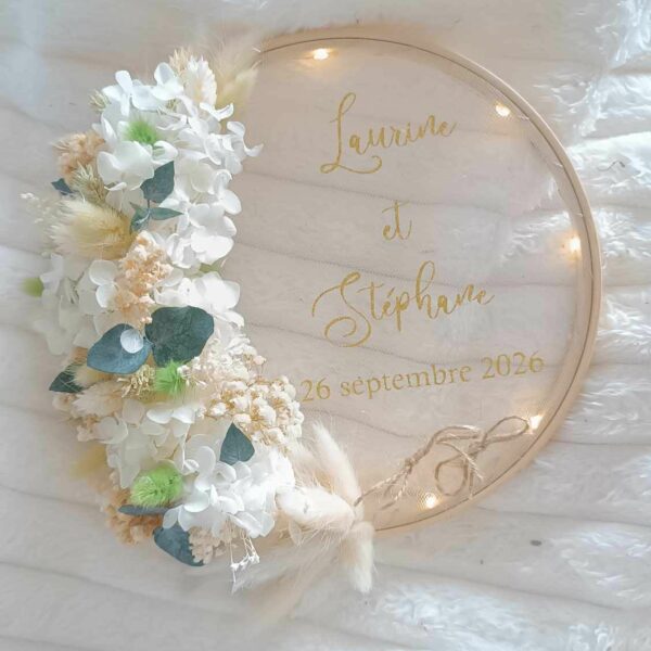 porte alliance en fleurs séchées et stabilisées pur mariage