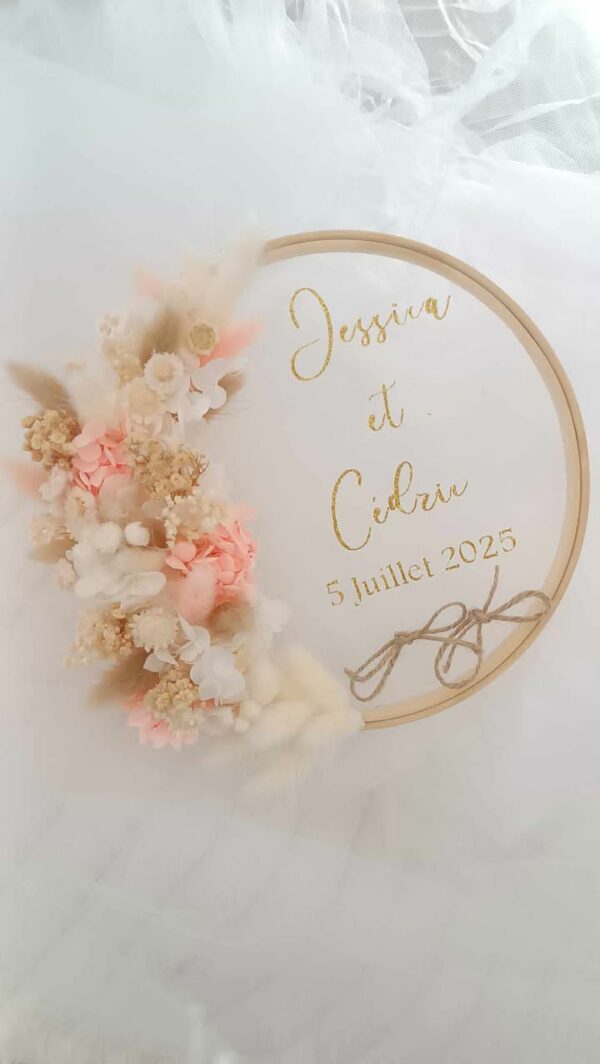 porte alliance en fleurs séchées pour mariage