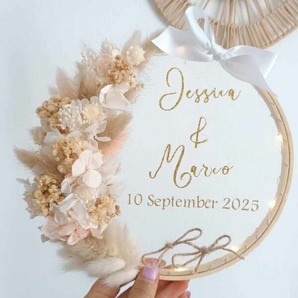 porte alliance en fleurs séchées pour mariage