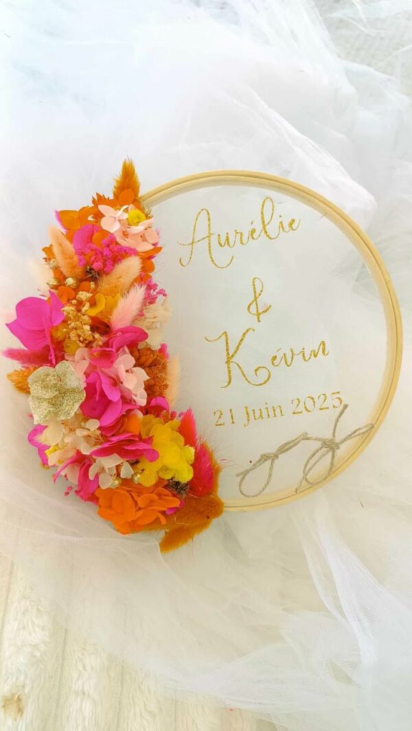 porte alliance en fleurs séchées pour mariage