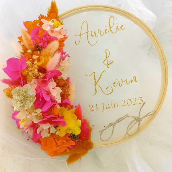 porte alliance en fleurs séchées pour mariage