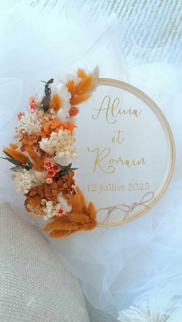 porte alliance en fleurs séchées pour mariage