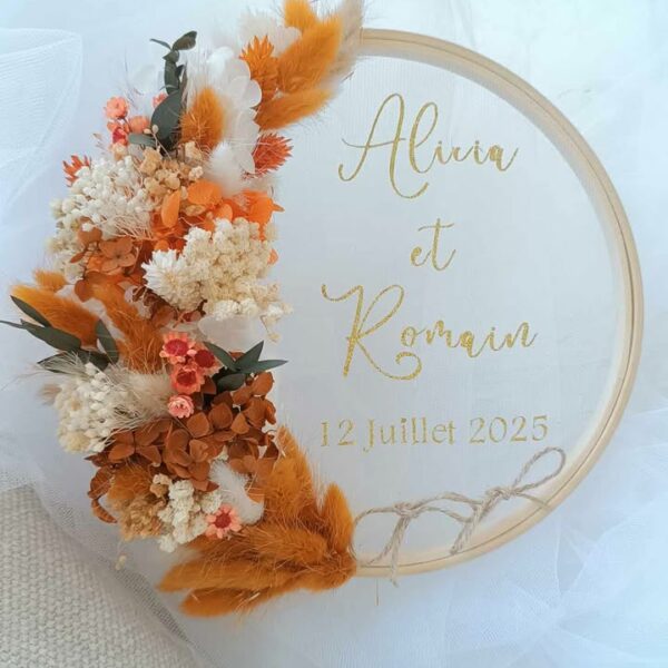 porte alliance en fleurs séchées pour mariage