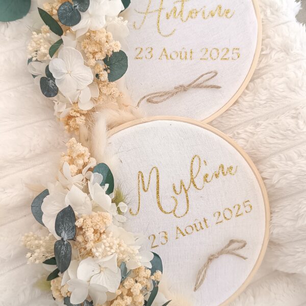 porte alliance en fleurs séchées pour mariage - support bague
