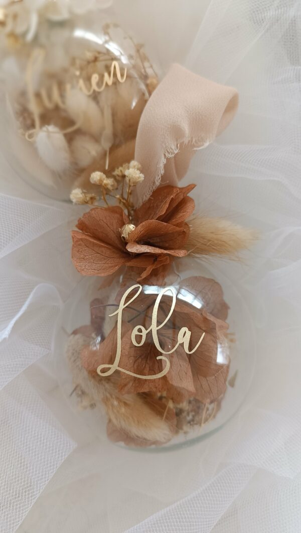 Boule de noël personnalisé en verre avec fleur séchée – Image 9