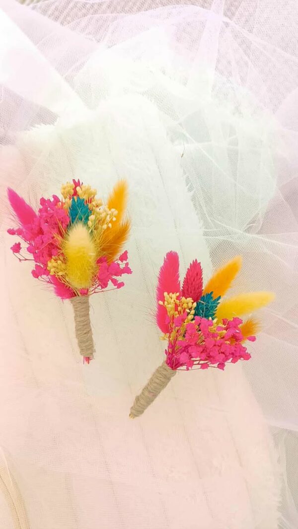 boutonnière homme et témoin en fleurs séchées pour costume mariage