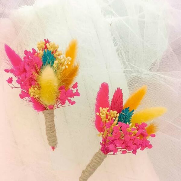 boutonnière homme et témoin en fleurs séchées pour costume mariage