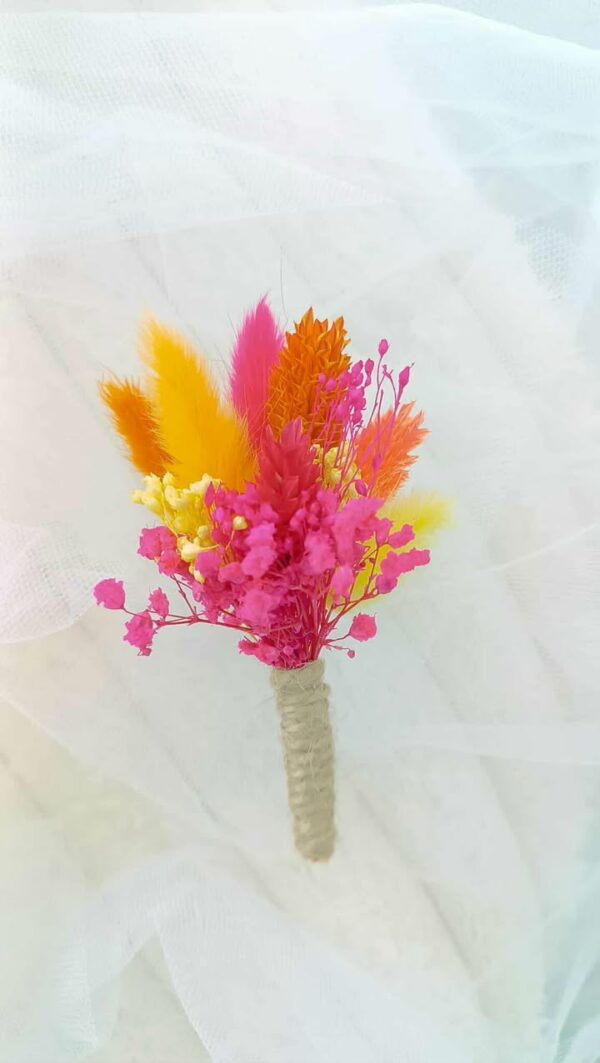 boutonnière homme et témoin en fleurs séchées pour costume mariage