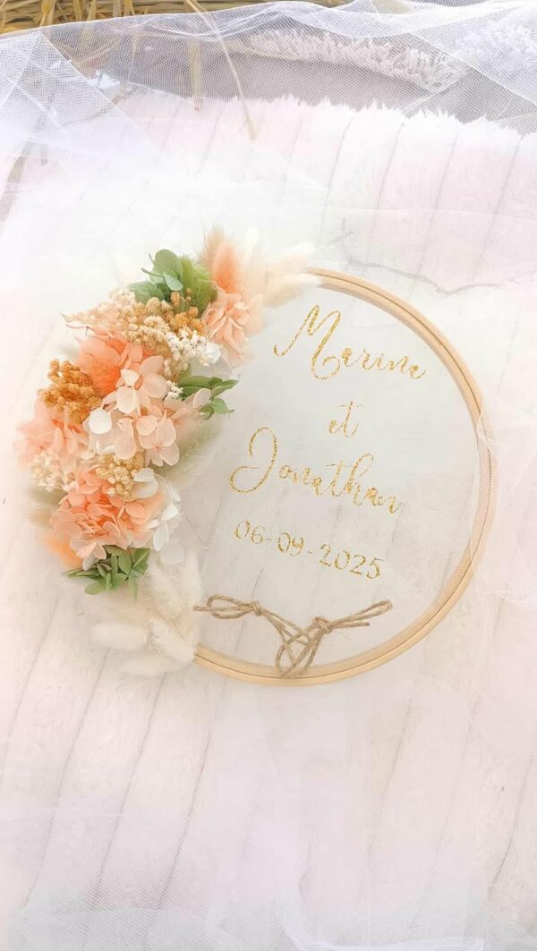 porte alliance en fleurs séchées pour mariage