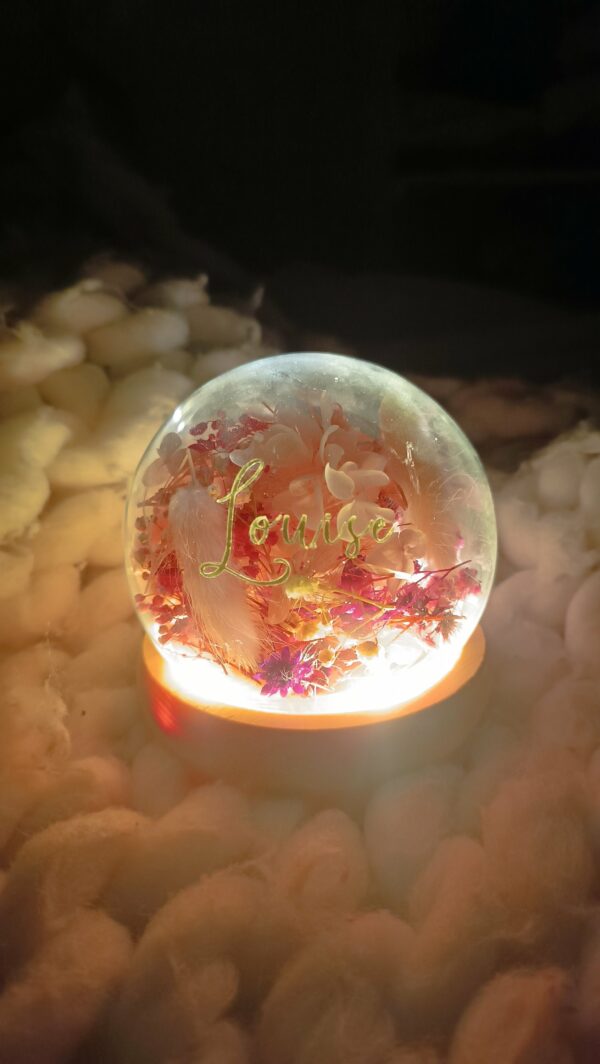 Veilleuse enfant bébé - La dormeuse lumineuse en fleurs séchées rose – Image 11
