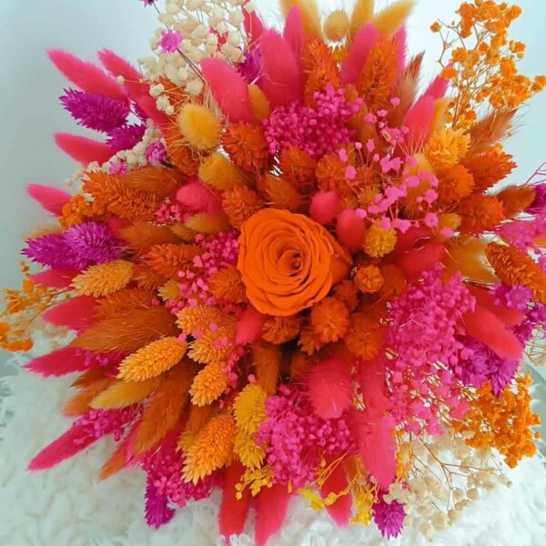 bouquet de mariée en fleur séchée couleur tendance pour mariage jaune et fuschia et orange