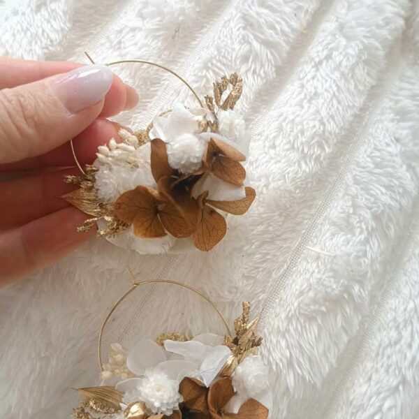 boucles d'oreilles en fleurs séchées blanc et marron mariage