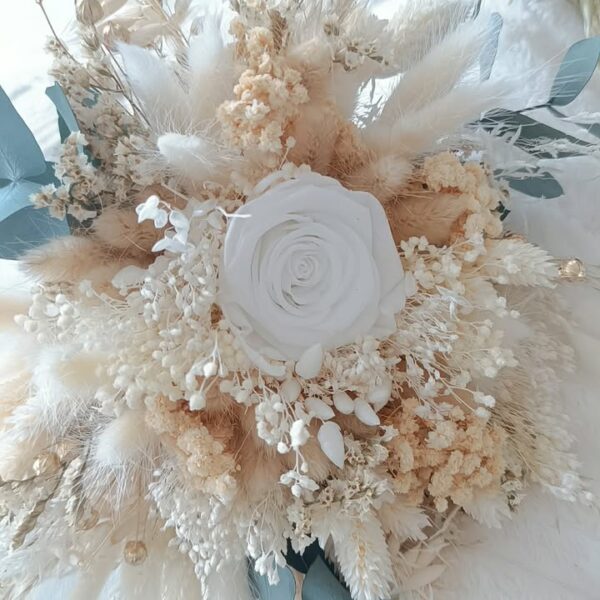 bouquet de mariée en fleurs séchées pour mariage