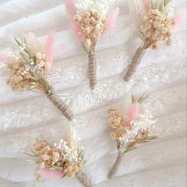 boutonnière en fleurs séchées pour mariage marié et témoin pour costume - fait main - création en fleur séchées