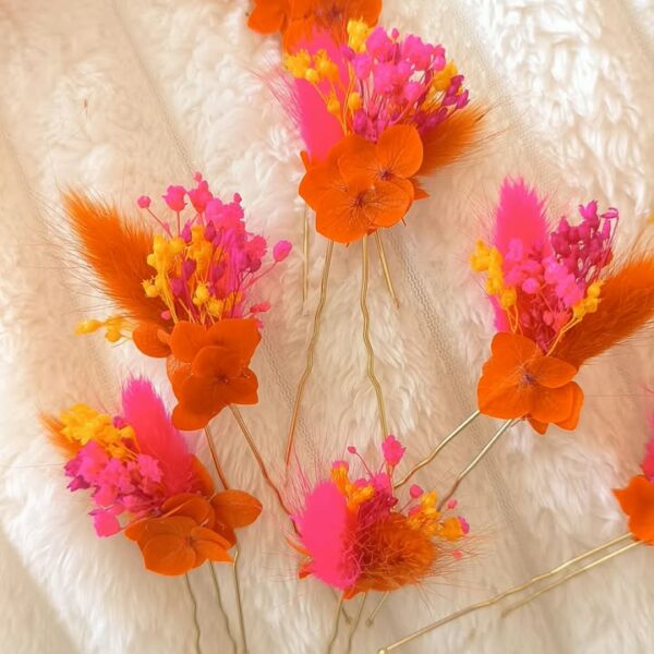 pics à cheveux pour coiffure mariage - accessoire mariage en fleur séchées pour coiffure