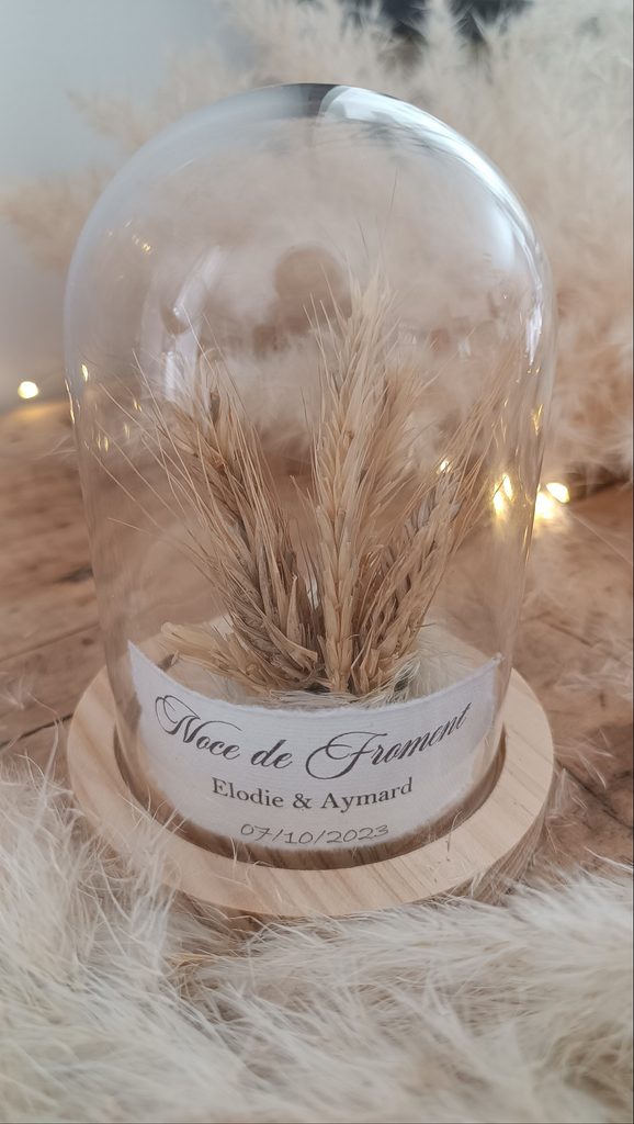 cloche sous verre , anniversaire de mariage , noce de froment , 3 ans de mariage