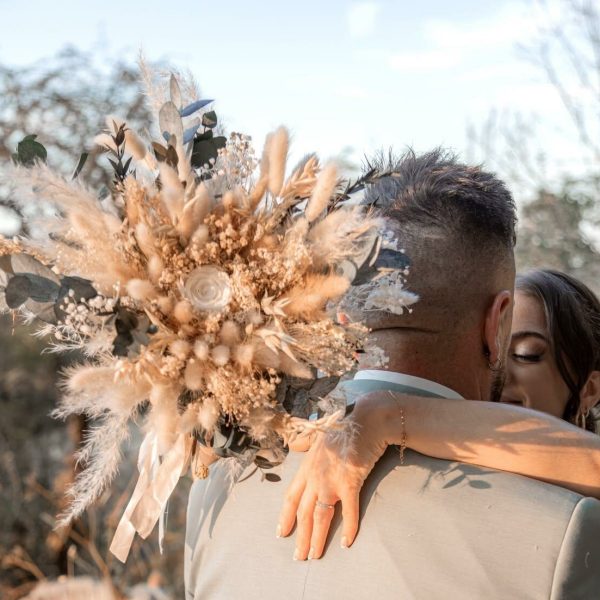 mariage bohême en fleurs séchées